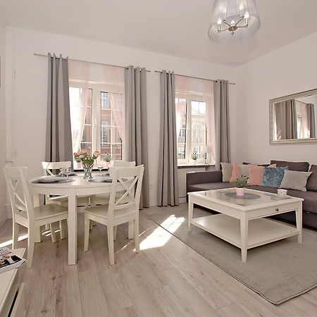 Apartament Kameralny Dluga 50 กดัญสก์ ภายนอก รูปภาพ
